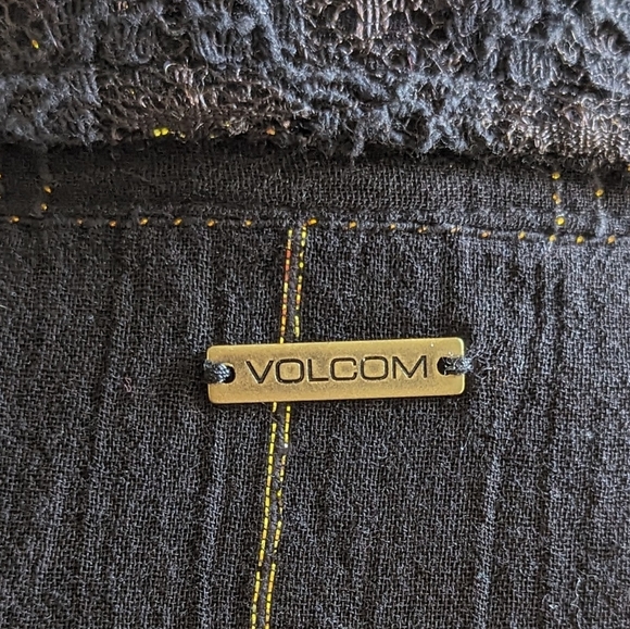 VOLCOM Black/gold thread Text Me Dress Size S - Picture 5 of 10